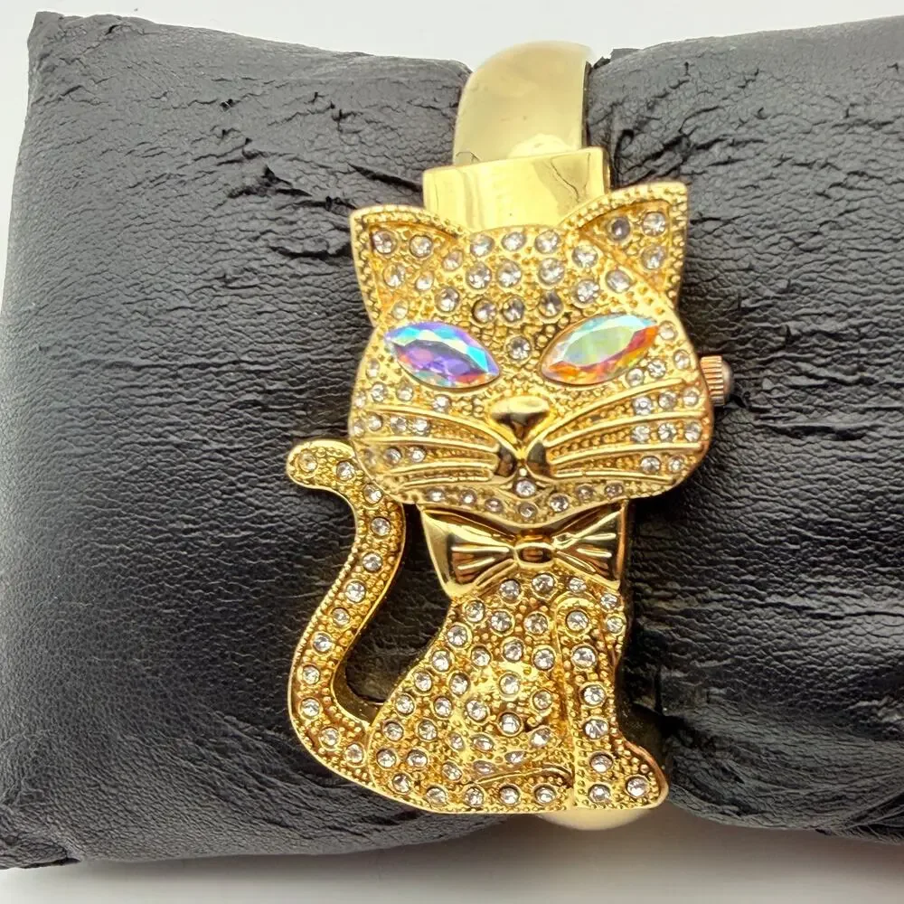 Charming Vintage Geneva Rhinestone Cat Bangle Watch Working New Battery